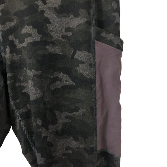 Fabletics Womens Powerhold Cropped Amethyst Camo Print Leggings Size Large - Picture 2 of 7